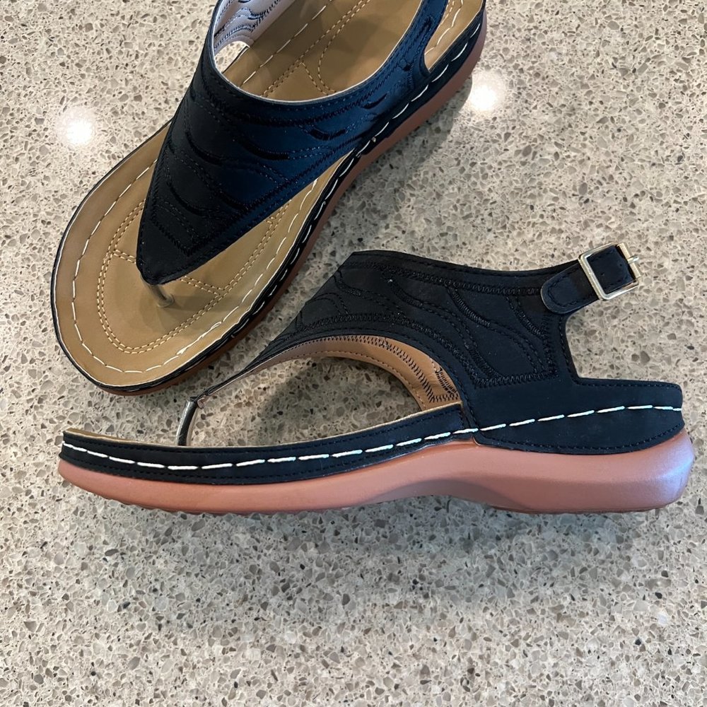 Ladies Black Sandals, Size-8